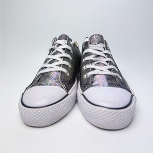 Airwalk Women’s Low-Top Sneakers Holographic Black Silver – Size 8.5